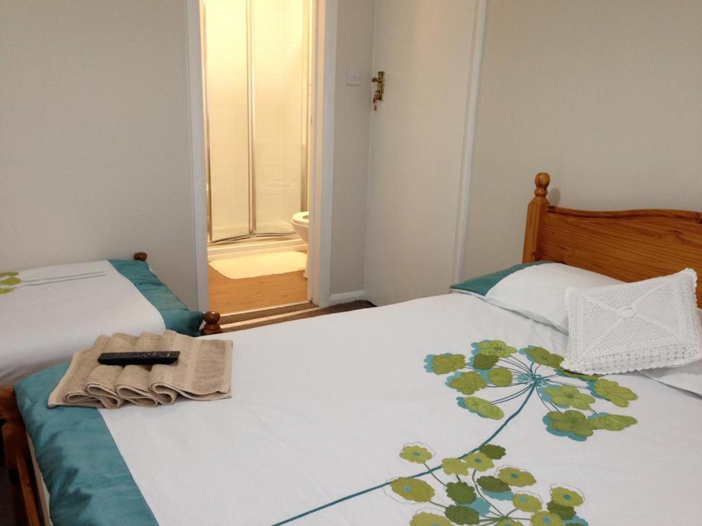 Apple House Guesthouse Heathrow Airport Χίλινγκτον Δωμάτιο φωτογραφία