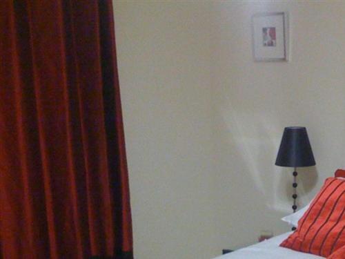 Apple House Guesthouse Heathrow Airport Χίλινγκτον Εξωτερικό φωτογραφία