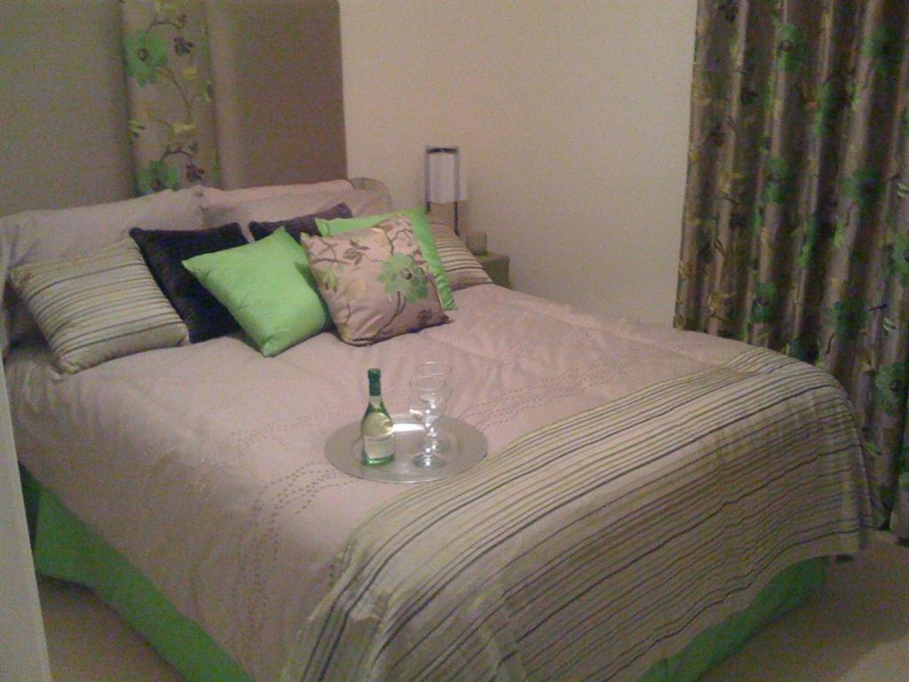 Apple House Guesthouse Heathrow Airport Χίλινγκτον Εξωτερικό φωτογραφία